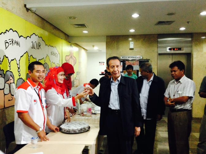 Pegawai KPK Jalani Test Urin