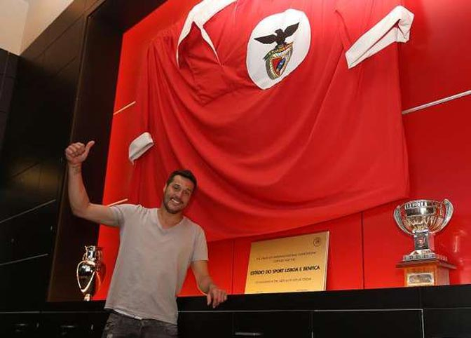 Julio Cesar Bergabung di Benfica