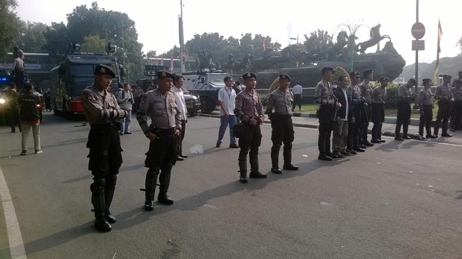 Pendukung Prabowo Dekati Gedung MK