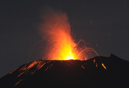 Kota Purwokerto Diguyur Hujan Abu Gunung Slamet