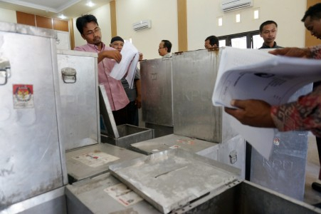 Lawan PKS, JJ Rizal Harus Manfaatkan Kelemahan Nur Mahmudi
