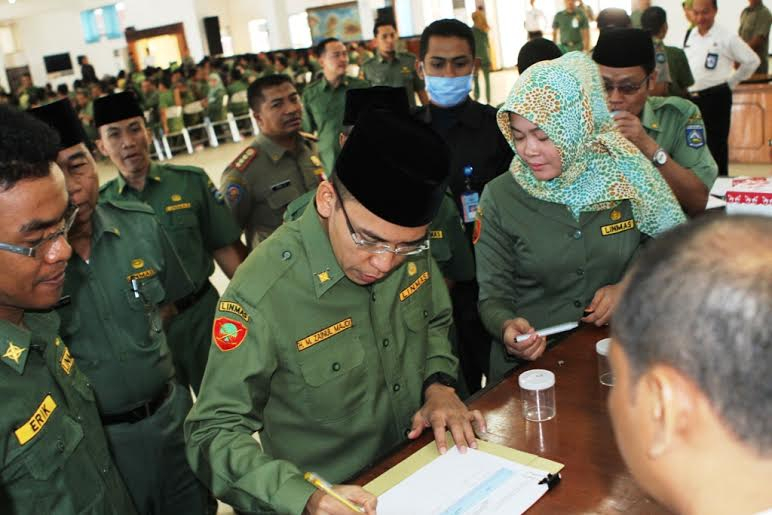 Tingkatkan Kinerja, PNS Pemprov NTB Dites Urine