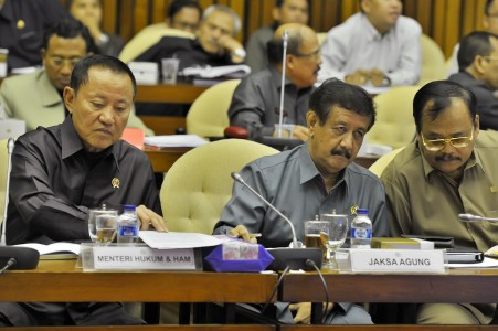 Pansel KPK Tak Mau Kerjanya Ditangguhkan
