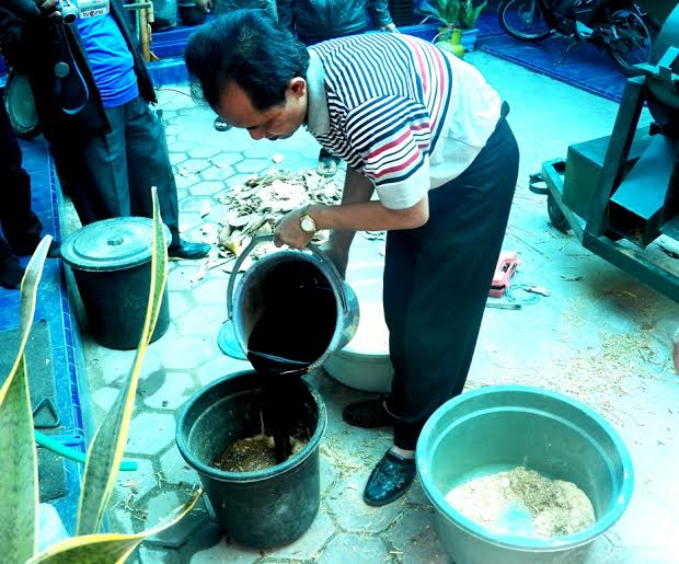 BBM Langka, Warga Jombang Ini Buat Energi Alternatif