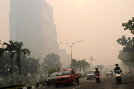 Tekan Kebakaran Lahan, BPBD Kalteng Pakai Bom Air
