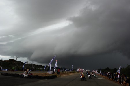Waspada! BMKG Ramalkan Jabodetabek Hujan Nanti Malam