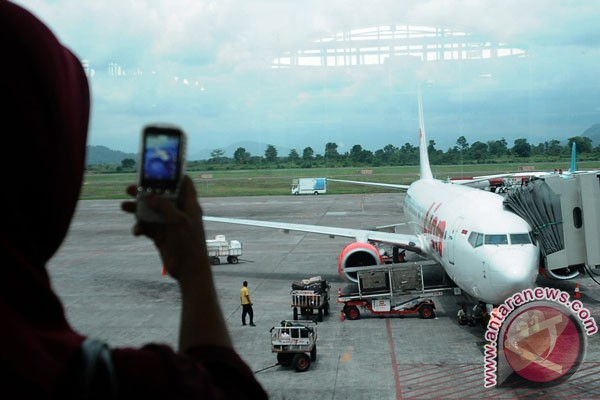 YLKI: Cegah Kerugian, Maskapai Bisa Naikkan Fuel Surcharge