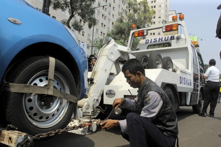 Ahok Klaim Razia Parkir Sudah Bikin Warga Kapok