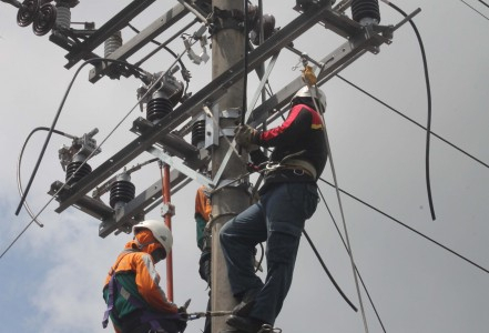 PLN Ampenan, NTB Tambah Pembangkit Listrik