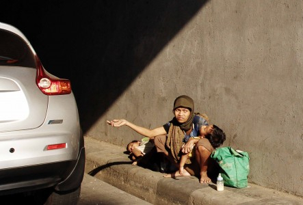Pemerintah Jakarta Segera Polisikan Pengemis