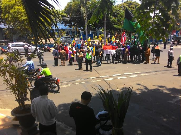 Mahasiswa: Dulu Diperjuangkan, Kenapa Kok Dibelokkan Lagi