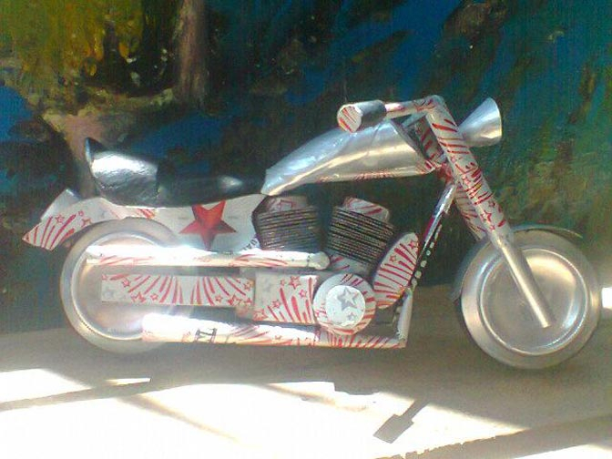 Vespa dari Kaleng Bekas