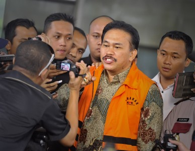 Ditahan KPK, Bupati Tapanuli Tengah Akan Ajukan Uji Materi ke MK