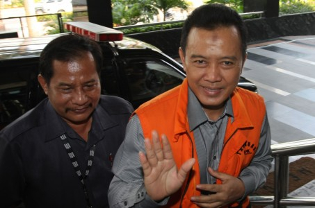 Bupati Karawang dan Istrinya Ditetapkan Sebagai Tersangka TPPU