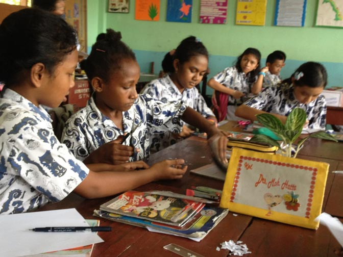 Sekolah Jayapura Pelajari Kesehatan Reproduksi