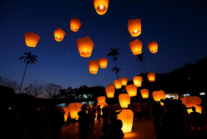 JAAN : Lampion Plastik Sangat Merusak Lingkungan