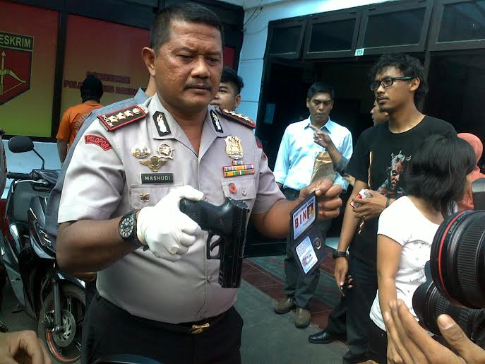 Tipu Warga Rp22 Juta, Anggota BIN Gadungan Ditangkap