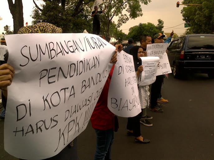 Orang Tua Murid di Bandung Protes Ini ke Ridwan Kamil