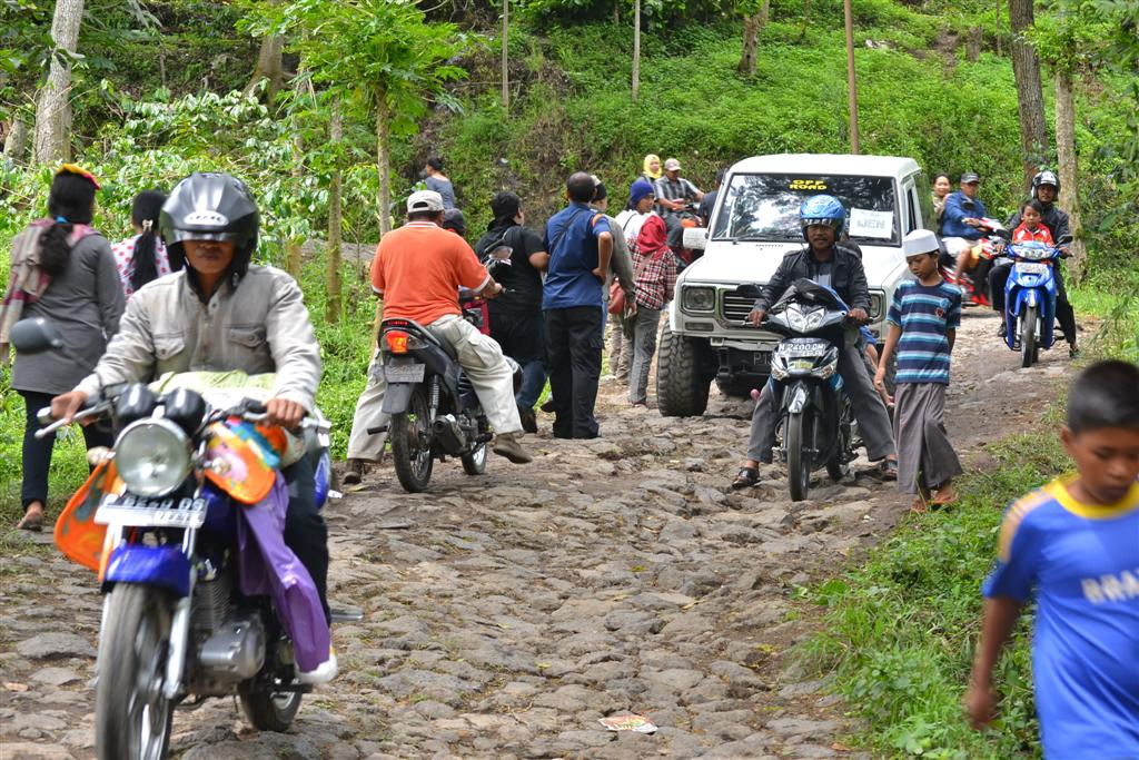 Jalan Masuk ke Kawah Ijen Buruk
