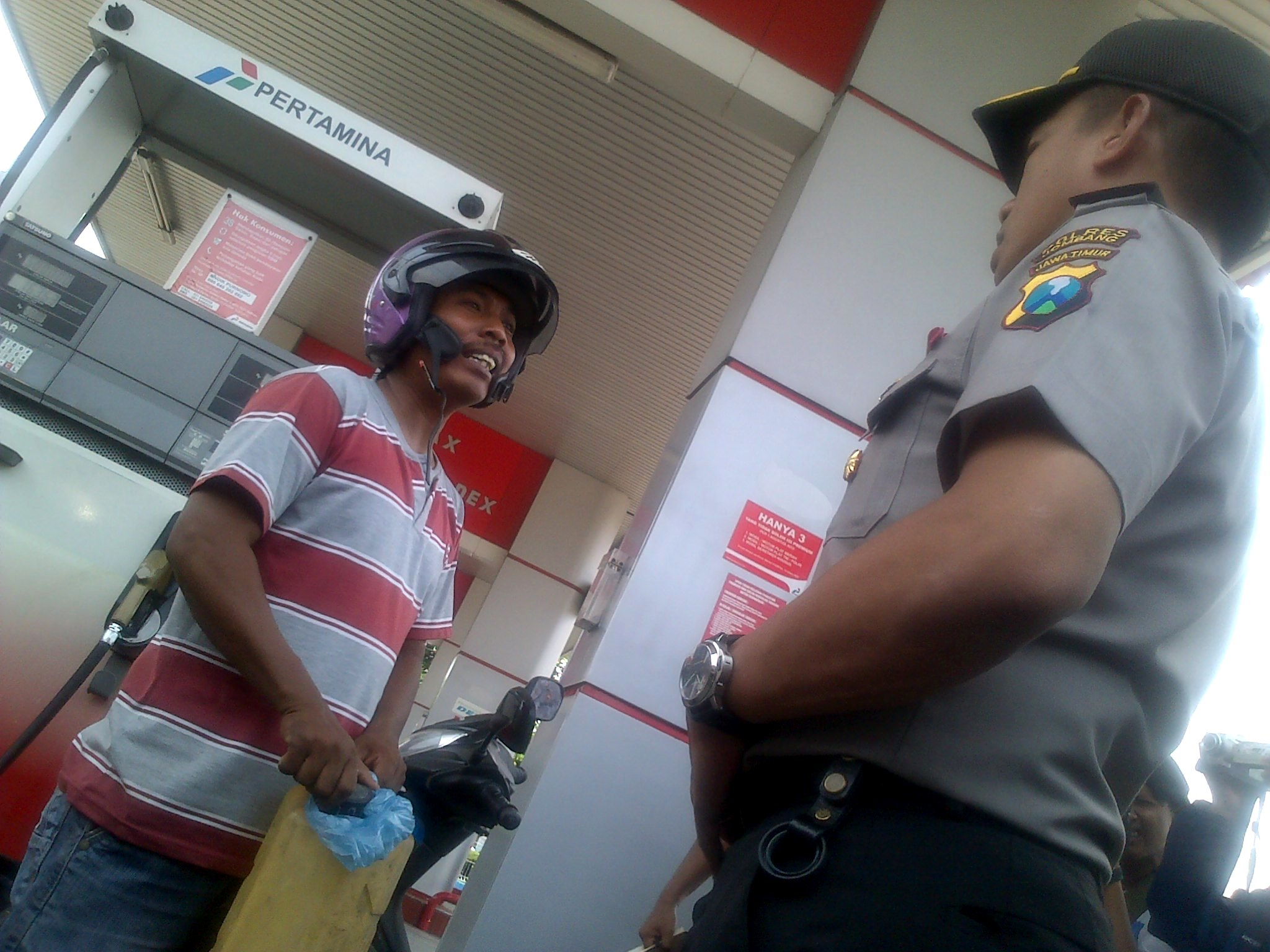 Antsipasi Penimbunan BBM, Polisi Jombang Sidak SPBU