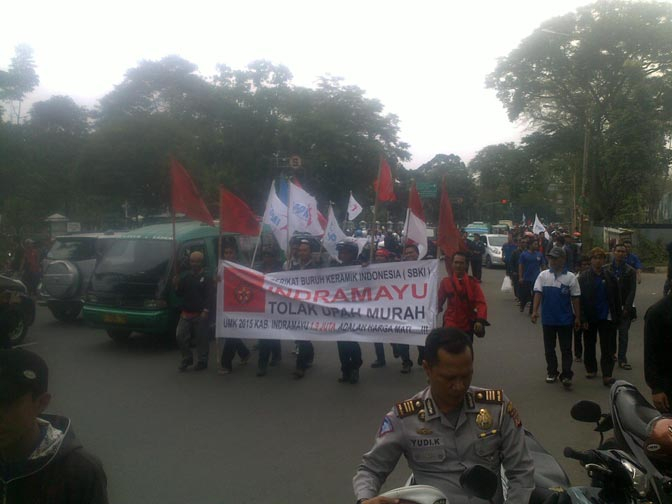 Pertengahan November, Gubernur Jabar Diminta Naikkan Besaran UMK