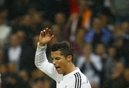 Ronaldo Sapu Bersih Penghargaan Marca Award