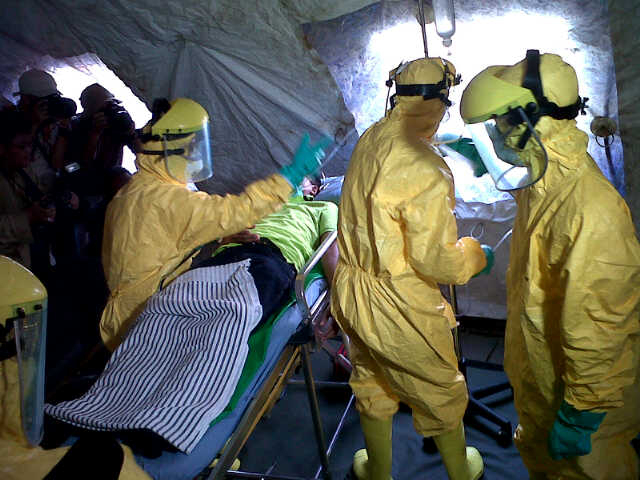 Kemenkes Gelar Simulasi Penanggulangan Ebola