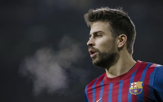 Pique Pilih Bertahan di Barcelona
