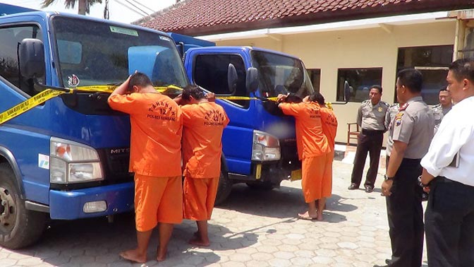 Kepolisian Rembang Bongkar Penyelundupan Solar