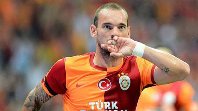 Diincar United, Sneijder Lebih Suka Dipinjamkan ke Milan