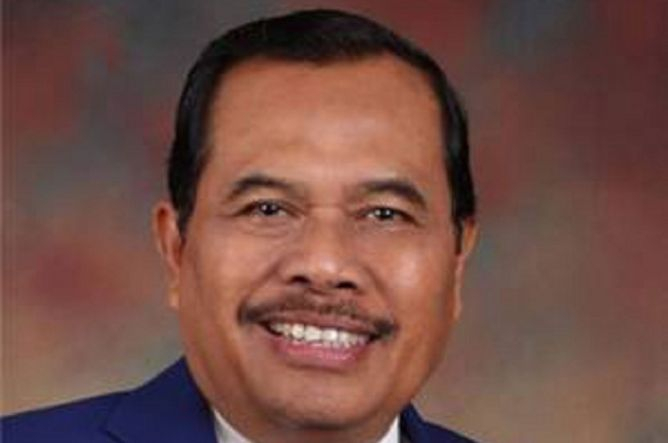 'Saya Ingatkan Jaksa Agung Prasetyo Tidak Bermain Politik'