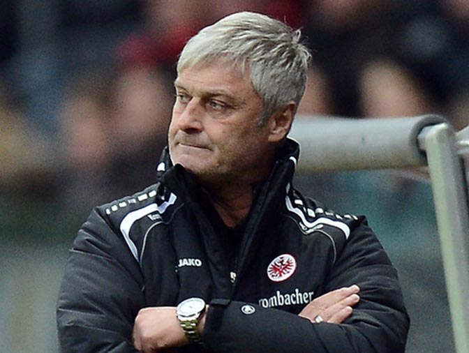 Armin Veh Tinggalkan Stuttgart