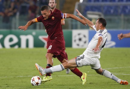 Totti Pertahankan Rekor Pemain Tertua yang Mencetak Gol di Liga Champions