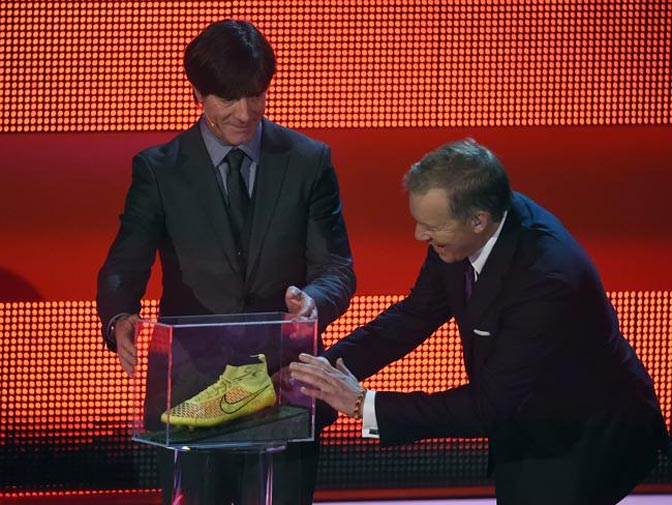 Sepatu Goetze Masuk Museum