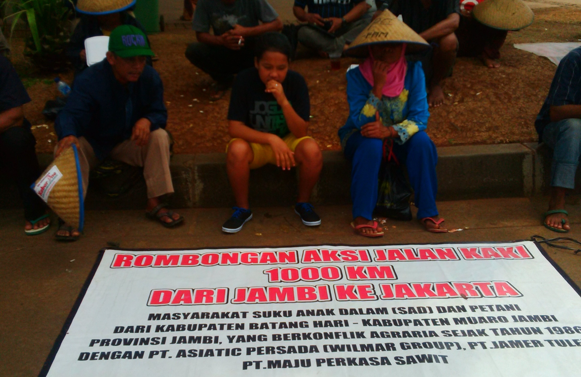 Tuntut Jokowi, Suku Anak Dalam Jambi Tiba di Istana Setelah 41 Hari Jalan Kaki