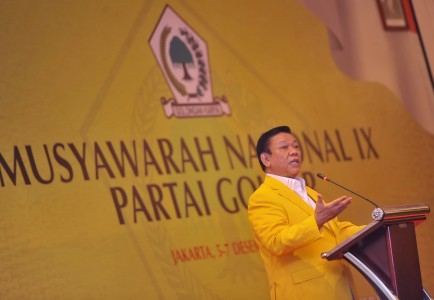 Ini Syarat Agung Laksono untuk Kubu Aburizal Bakrie