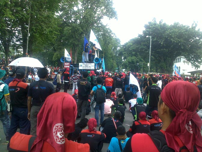 Buruh Desak Gubenur Jabar Tetapkan Besaran Insentif UMK