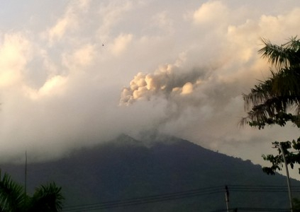 Aktivitas Gamalama Belum Menurun