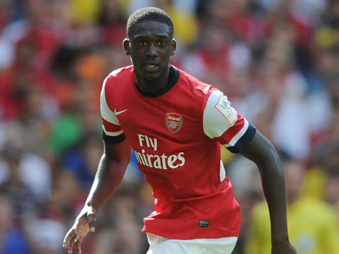 Crystal Palace Ingin Pinjam Yaya Sanogo
