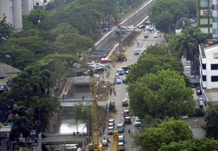 Permukiman Di Bantaran Ciliwung Terendam Banjir