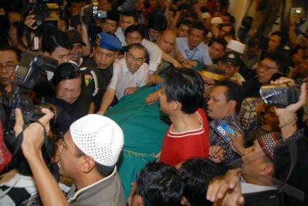 Inayah Wahid: Jenazah Gus Dur Ditunggu Lautan Manusia
