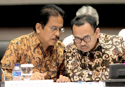 DKI Belum Akan Turunkan Tarif Angkutan Umum