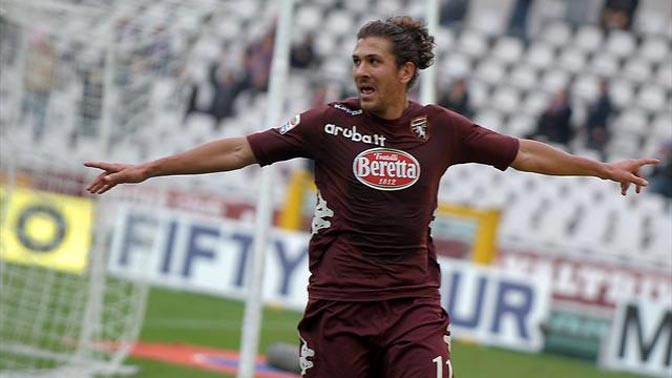 Cerci Resmi ke AC Milan