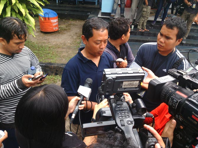 KNKT Belum Bisa Menghubungi Tim di Laut