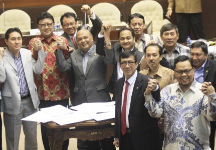DPR Sahkan Perppu Pilkada Langsung Jadi UU