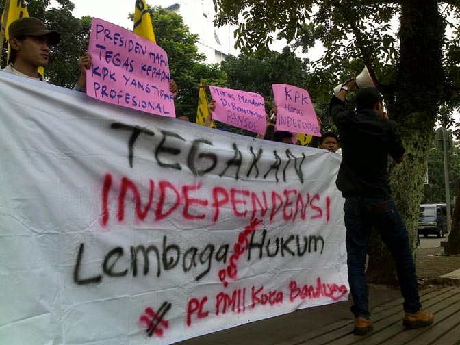 KPK Ditantang Tunjukan Bukti Korupsi BG
