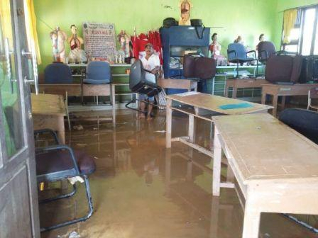 Sekolah Masih Berlumpur, Kegiatan Belajar di Sembakung Belum Efektif