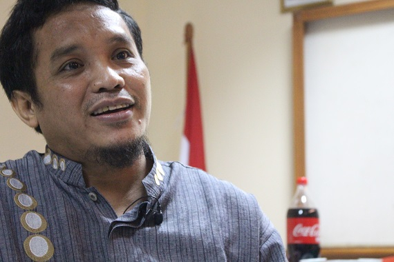 Bertemu Pembunuh Suami Mereka: Pertemuan Korban Dengan Ali Imron 