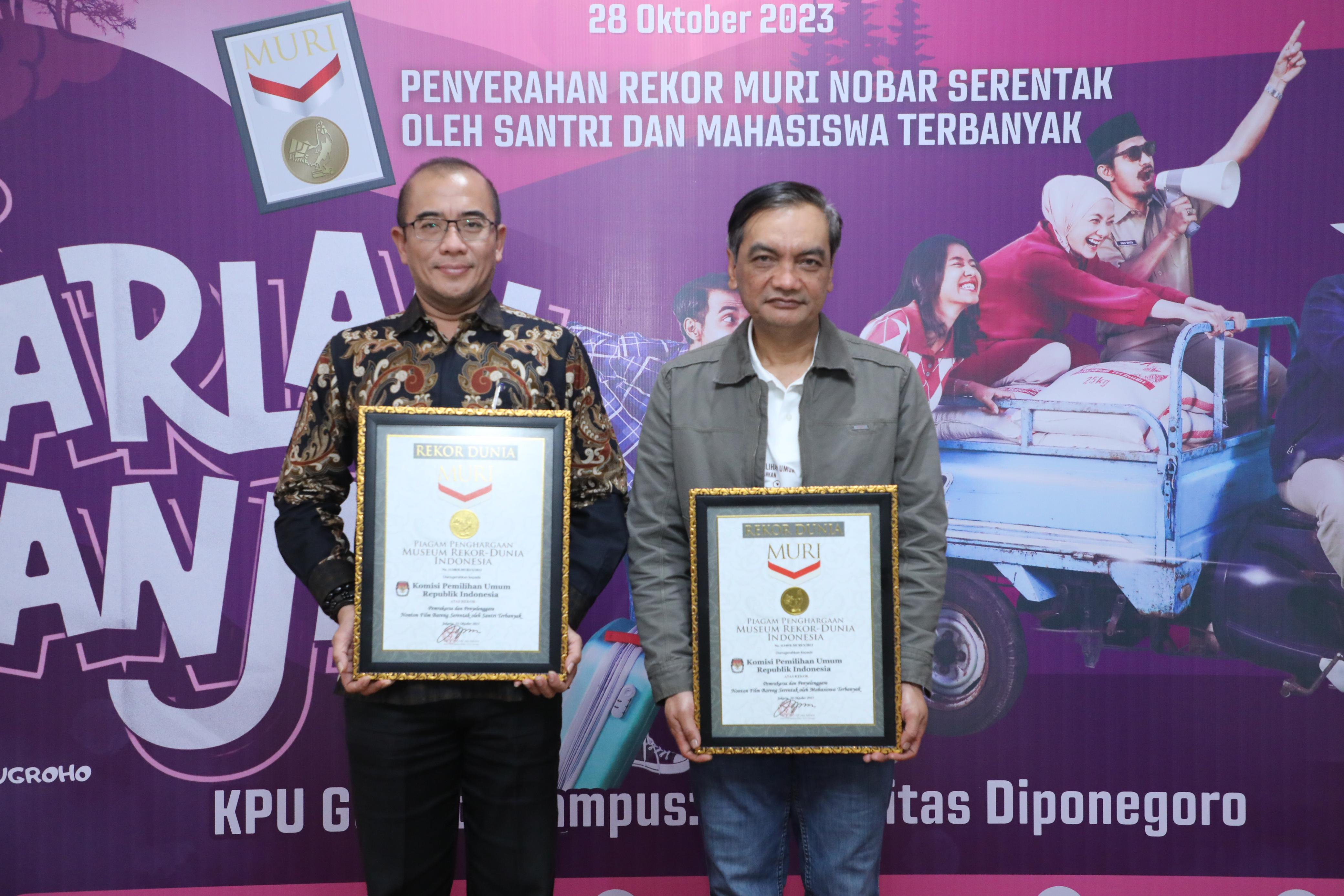 KPU Terima Rekor Penghargaan MURI, Nonton Bareng Film “Kejarlah Janji”