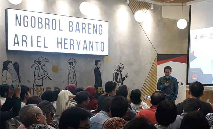 Dampak Globalisasi dalam Menyuburkan Politik Identitas?
